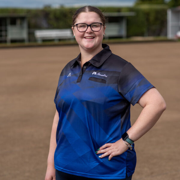 Henselite_Spectrum_Women's_Polo_Black_Blue_1