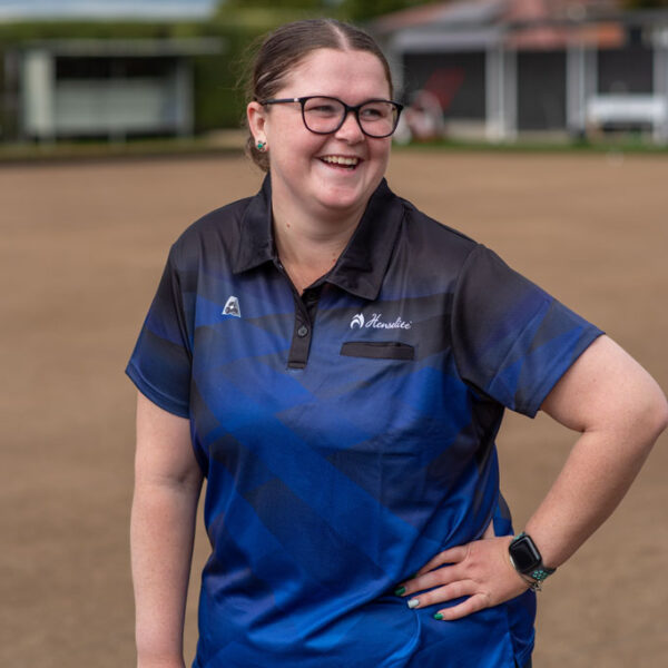 Henselite_Spectrum_Women's_Polo_Black_Blue_2